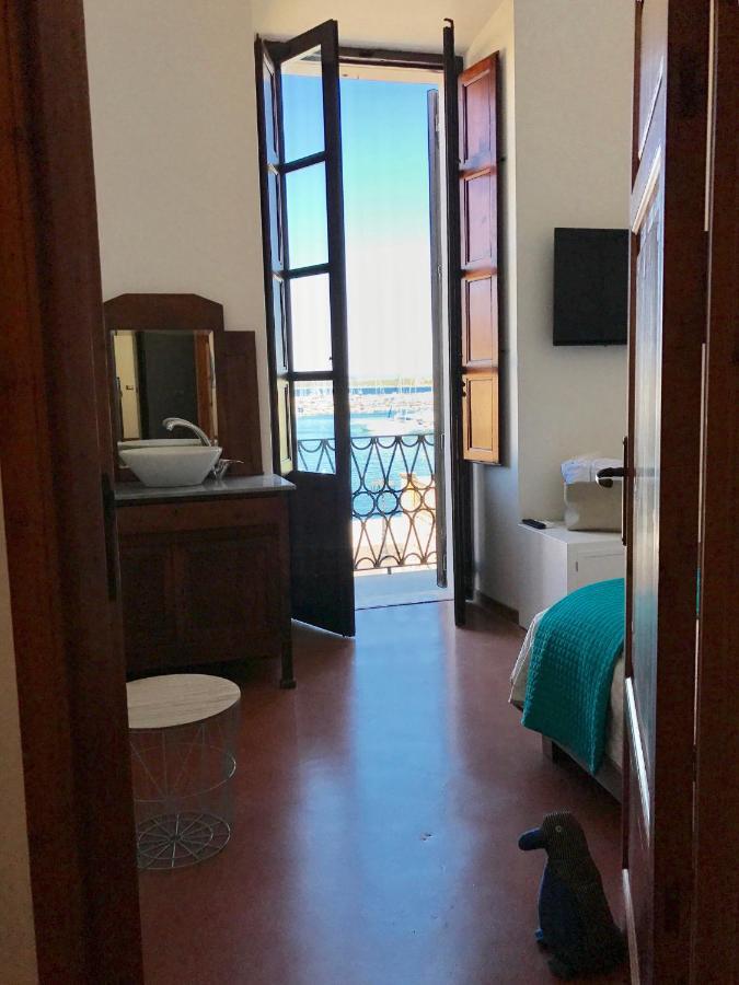 Double Room Private External Bathroom