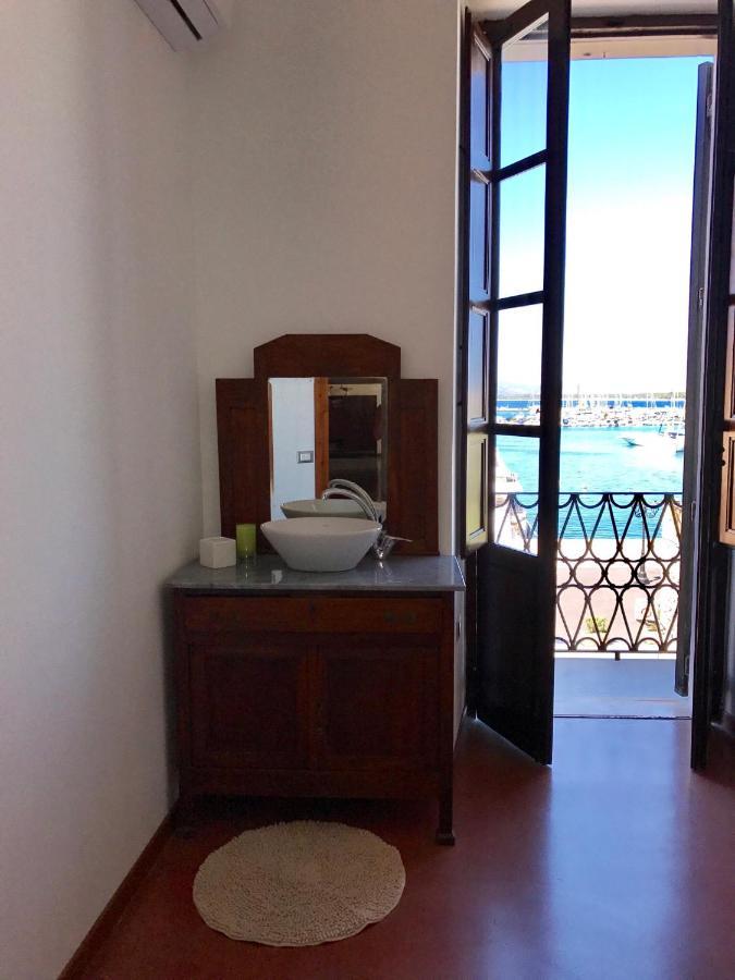 Double Room Private External Bathroom