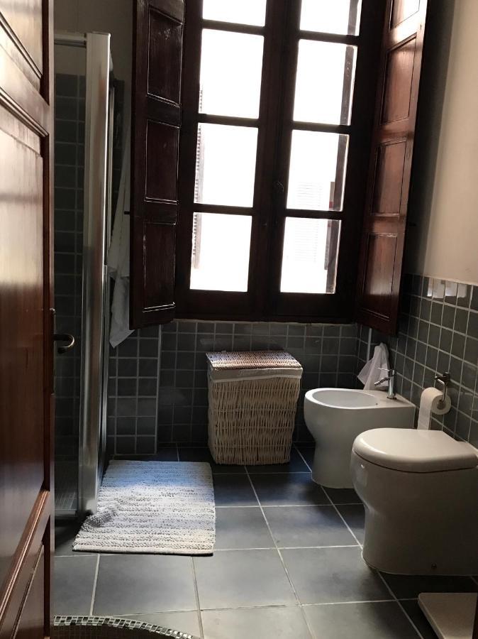 Double Room Private External Bathroom