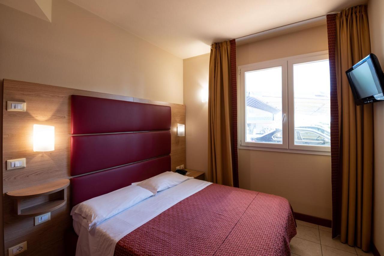 Double Room Ground Floor Economy Separate Building