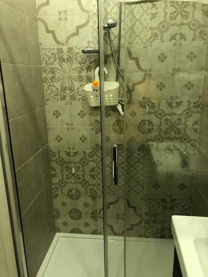 Quadruple Room Private Bathroom