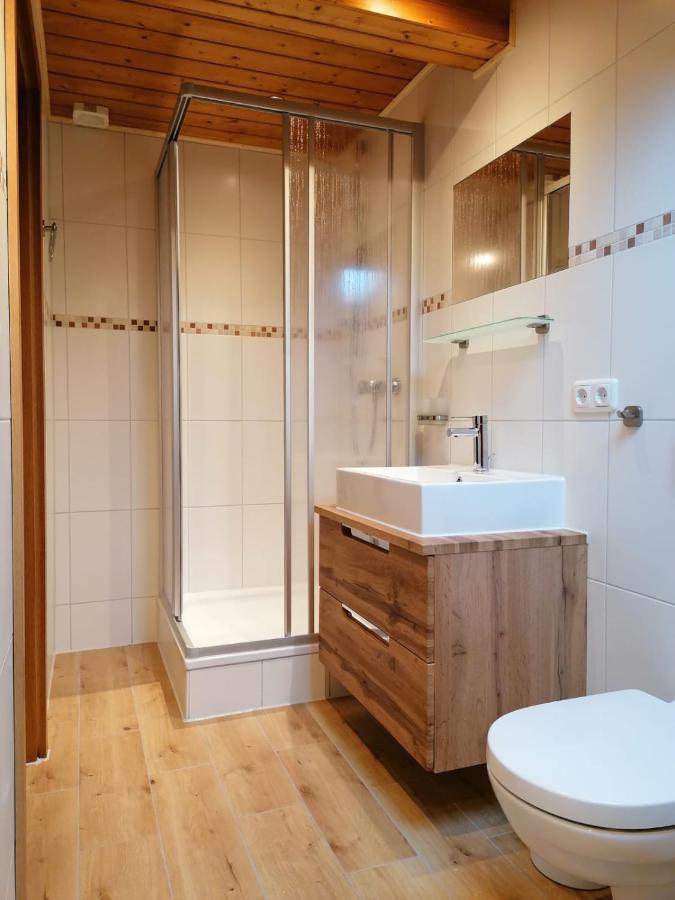 Dreibettzimmer mit Bergblick