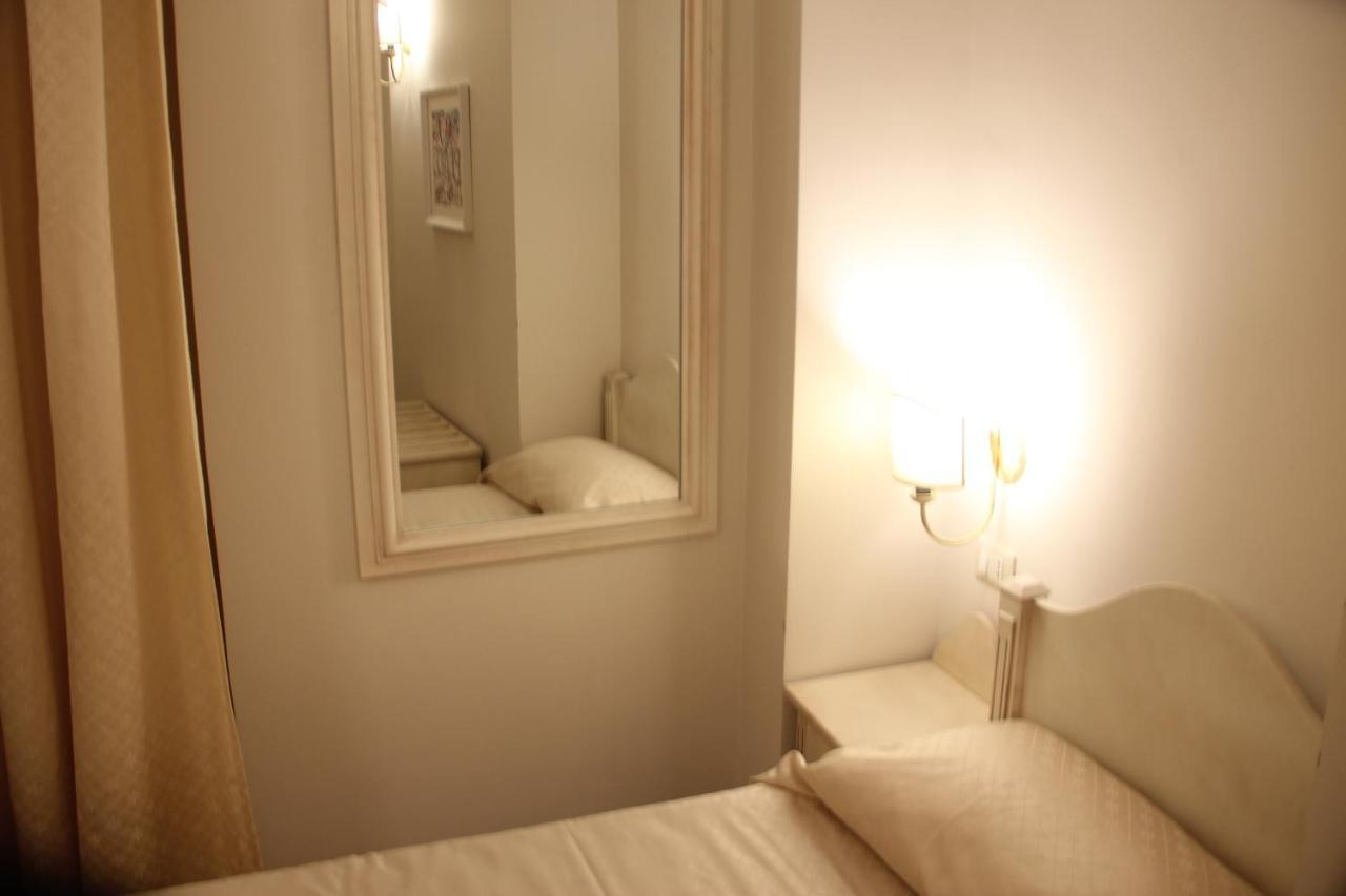 Economy Single Room
