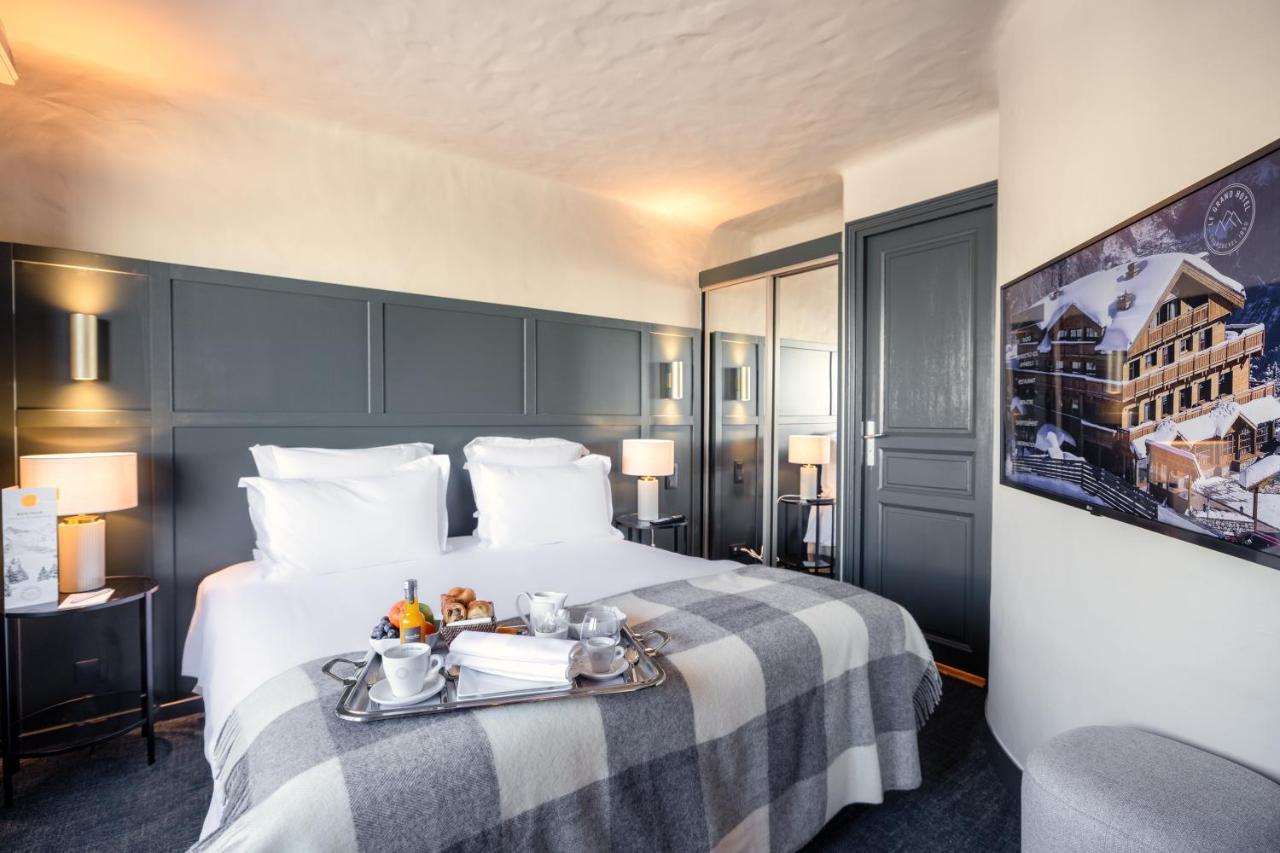 Comfort Room with Balcony - Slopes or Valley View