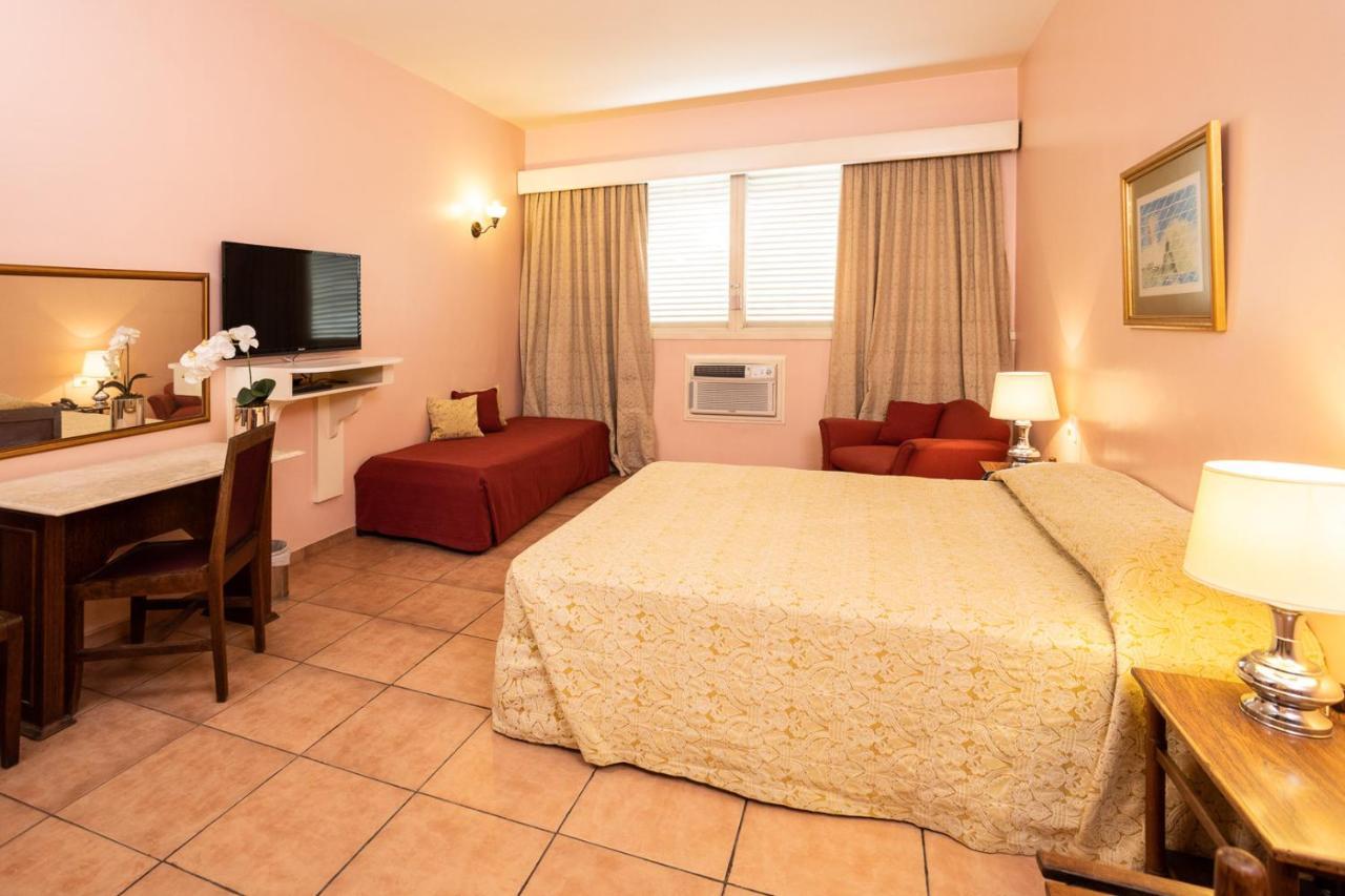 Quarto Triplo Standard