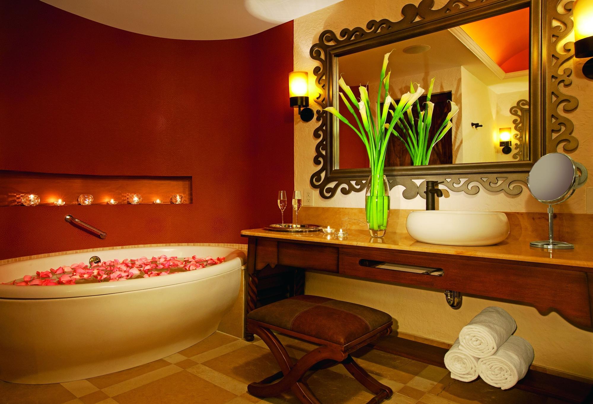 Preferred Club Junior Suite - Ocean Front