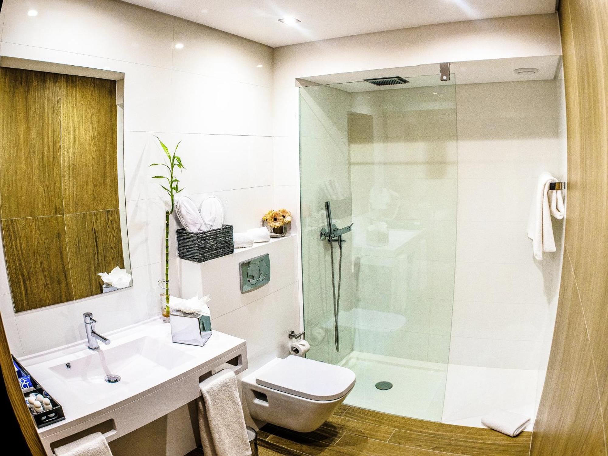 Double Room Mobility Access or Non-Smoking