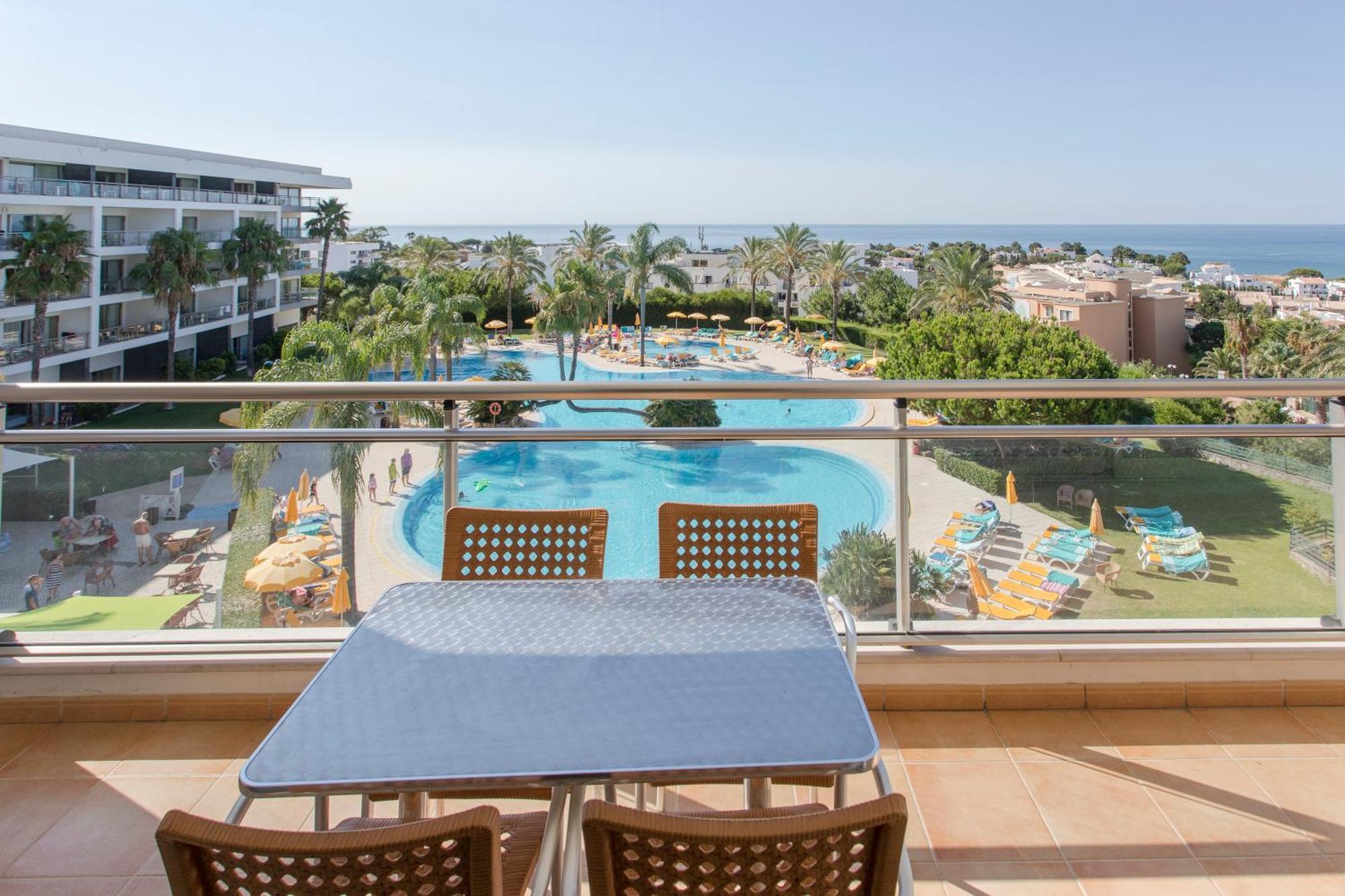 Superior One-Bedroom Apartment Sea View