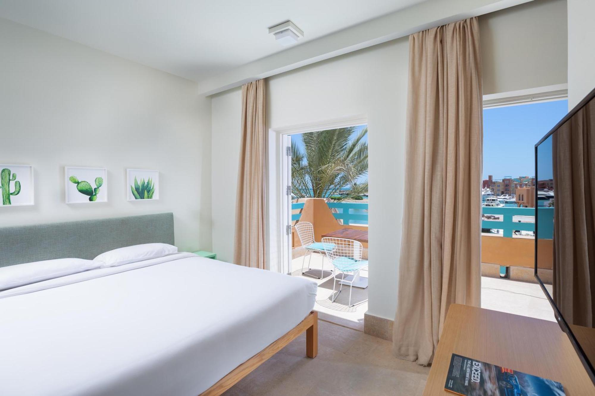 Junior Suite mit Blick auf den Yachthafen