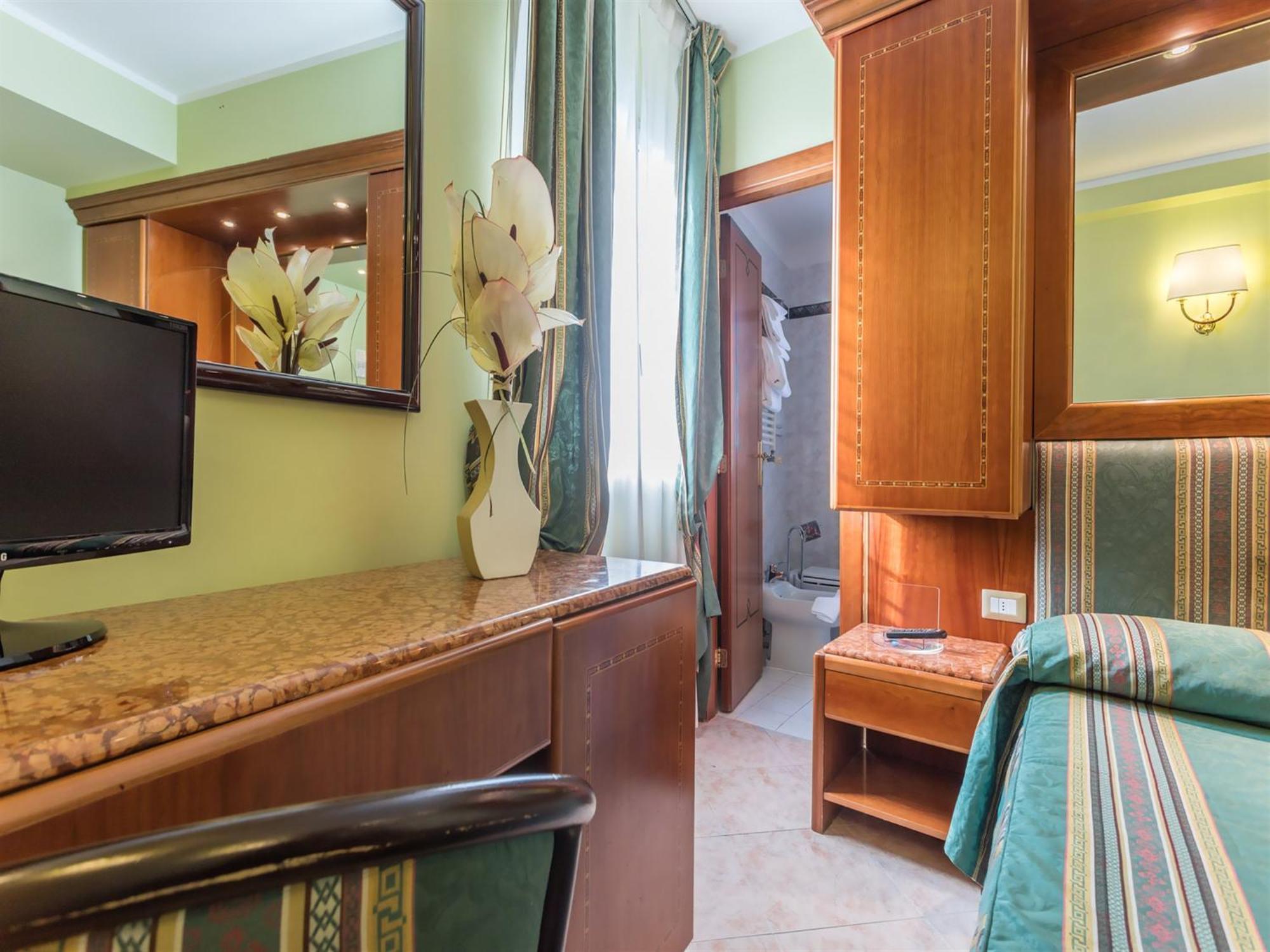 Economy Double or Twin Room