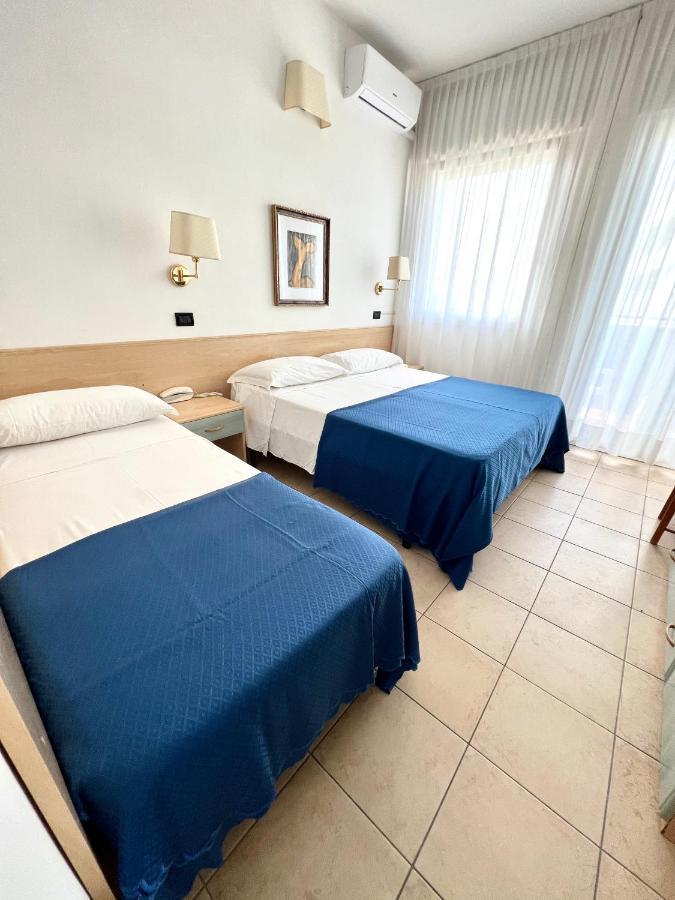 Triple Room Sea View