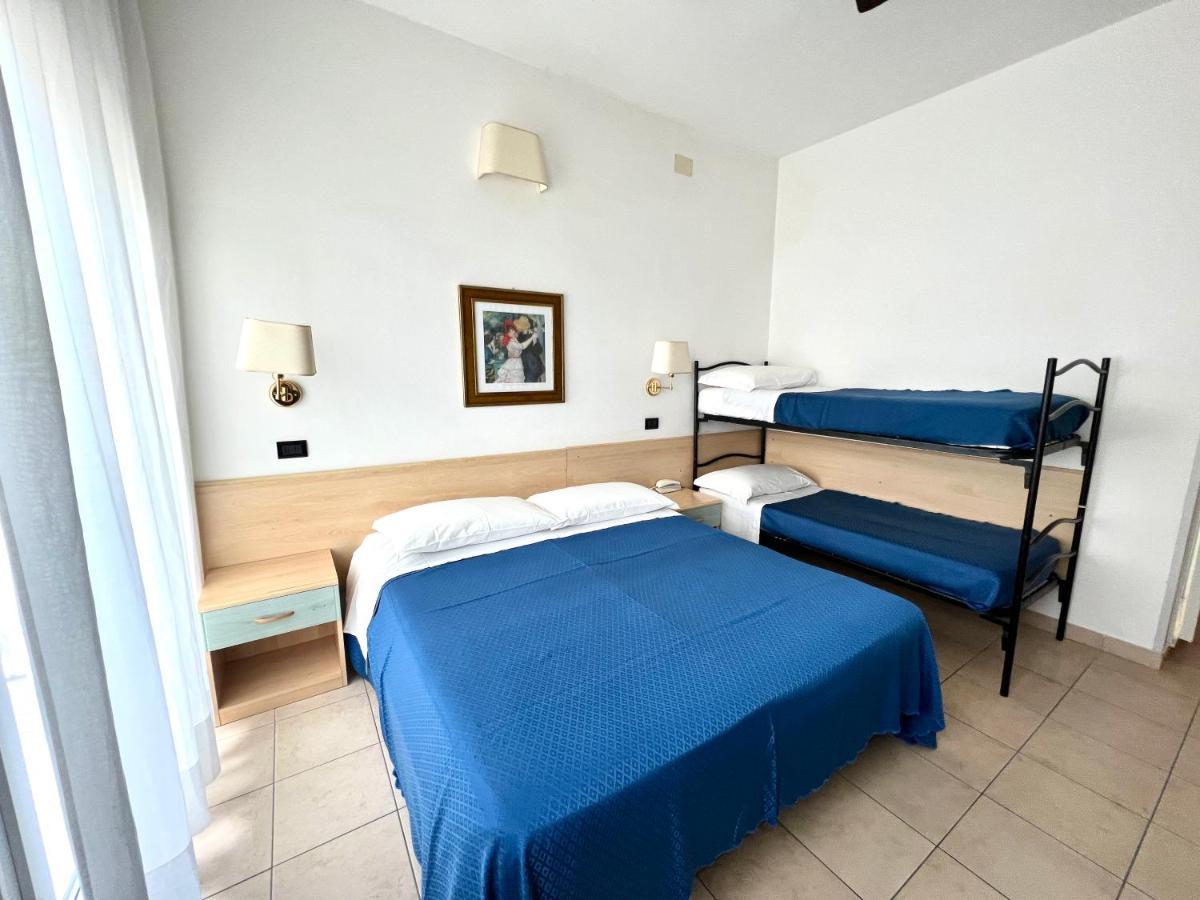 Quadruple Room Sea View