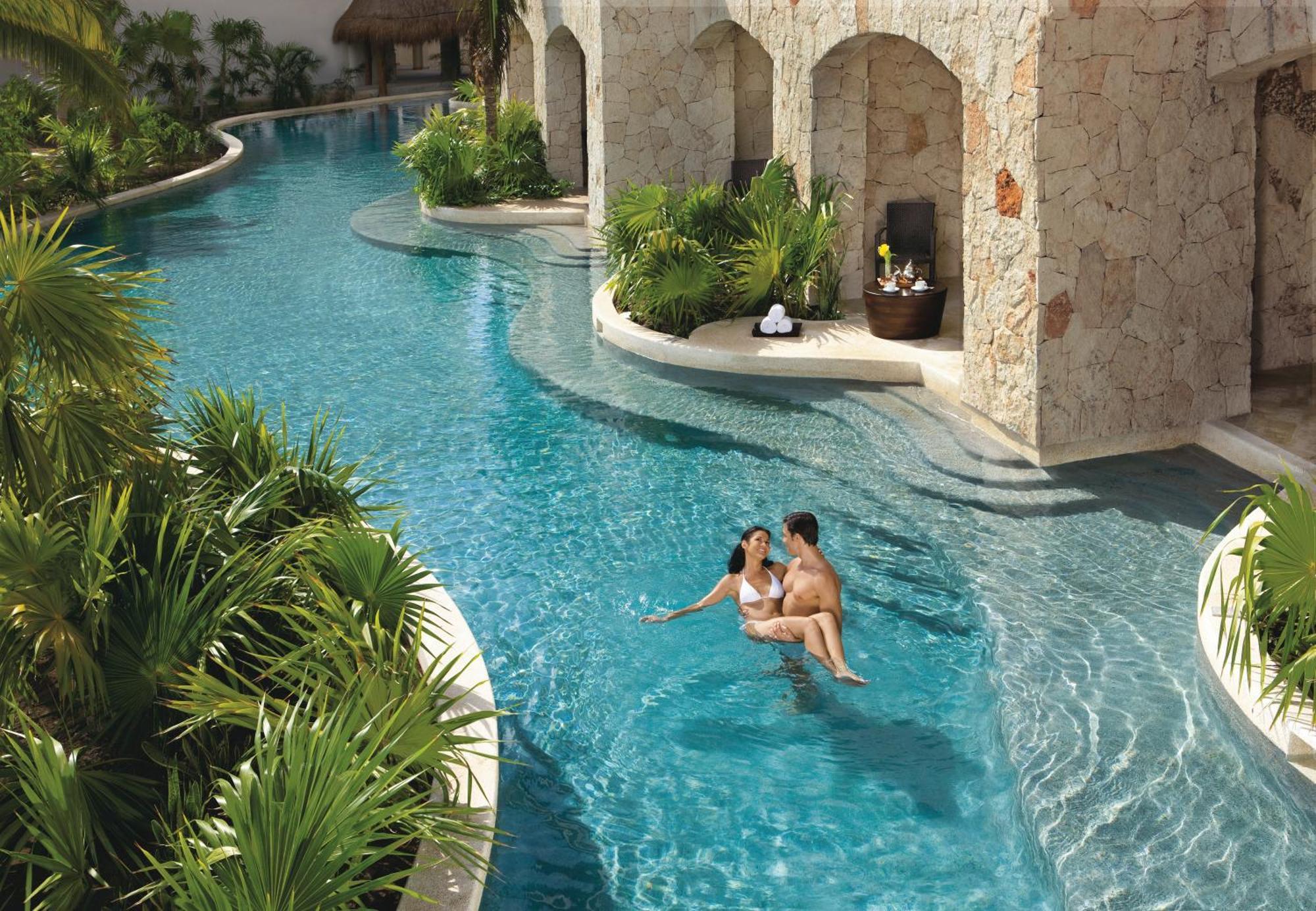 Junior Suite Swimout Tropical View King,1273496467:JPEG