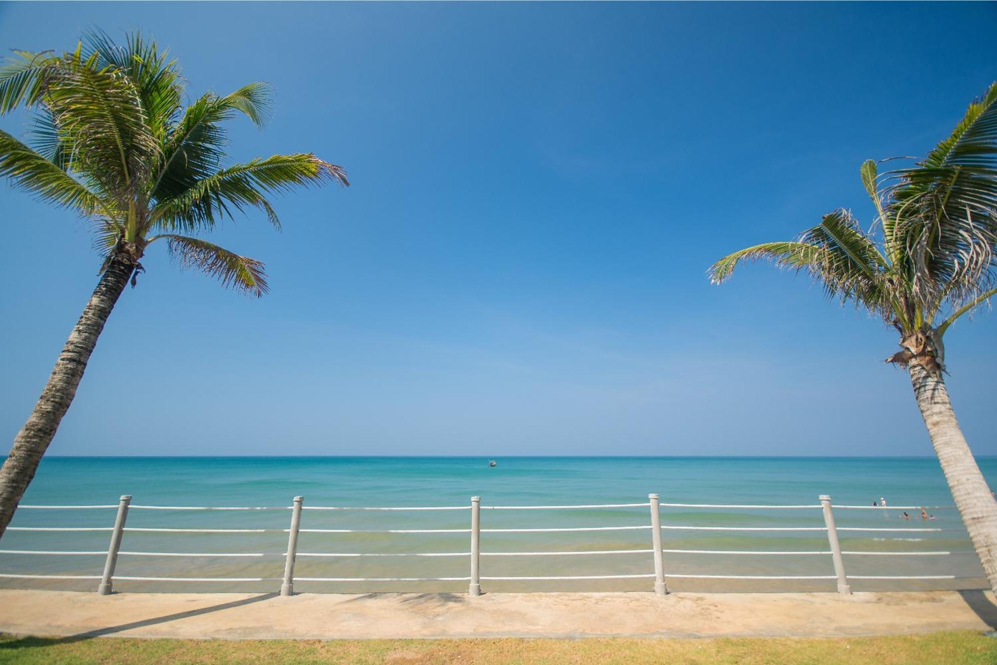 Villa avec Piscine Privée - Bord de Plage