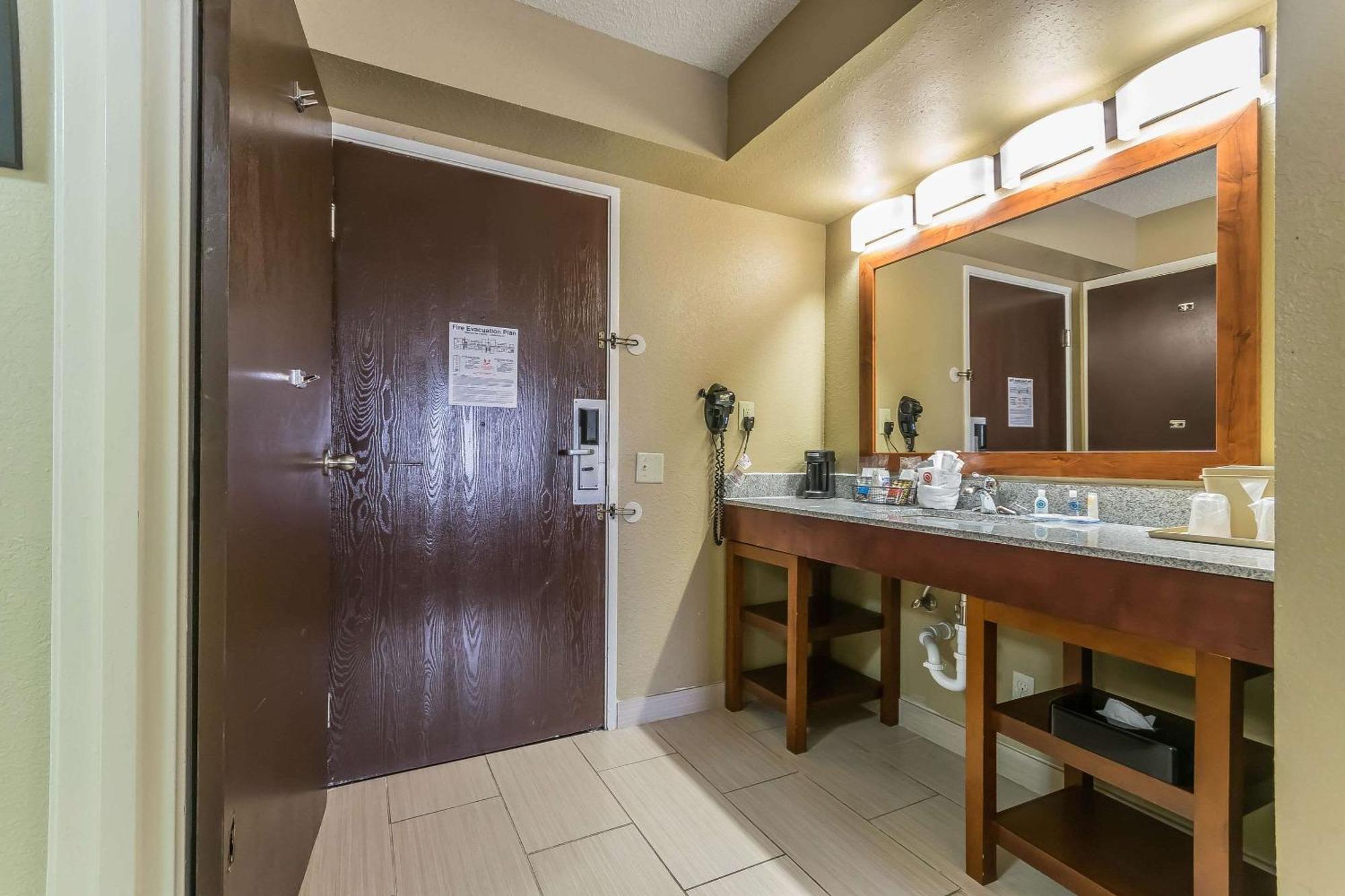 King Room - Disability Access