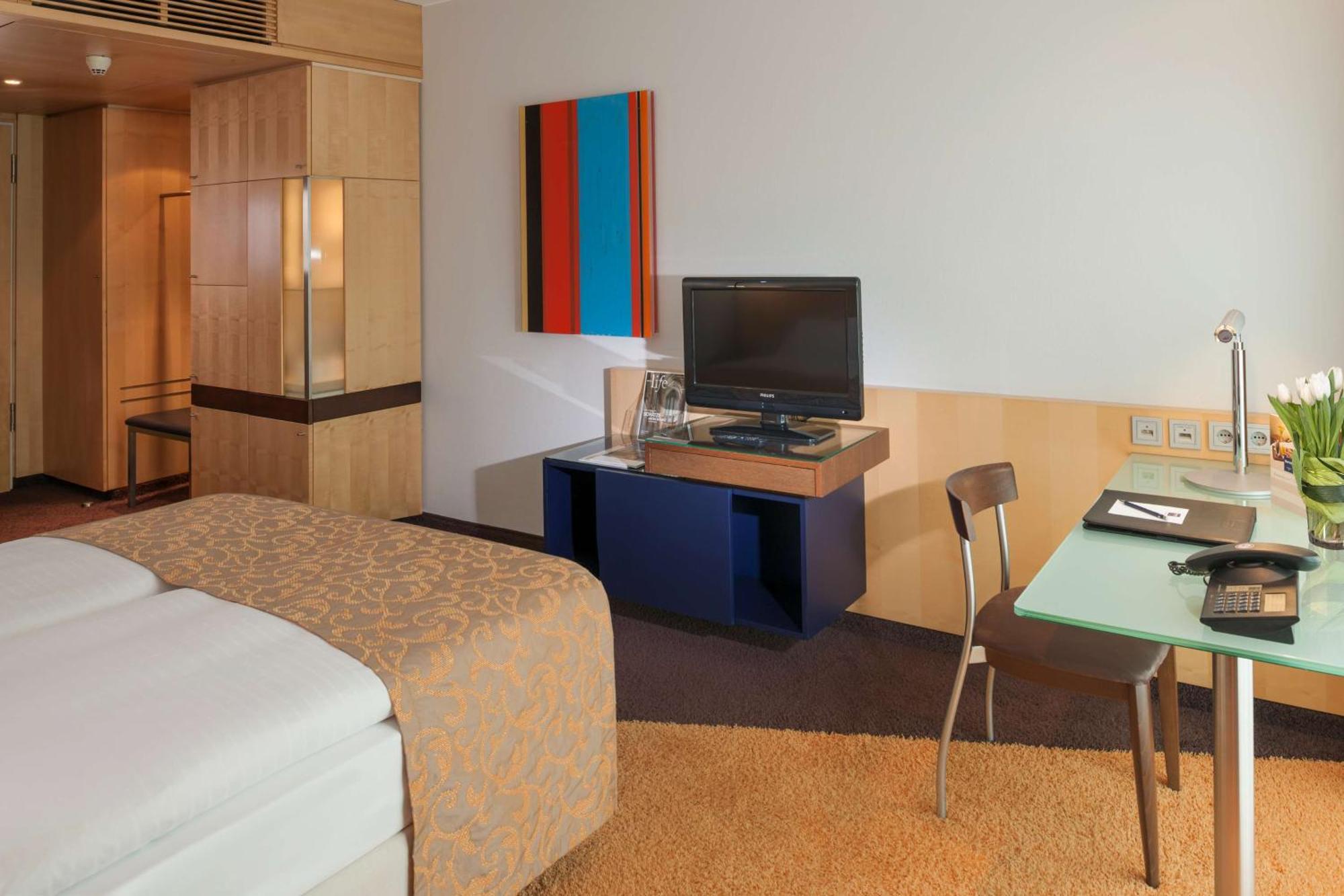 Standard Room,1558578172:JPEG