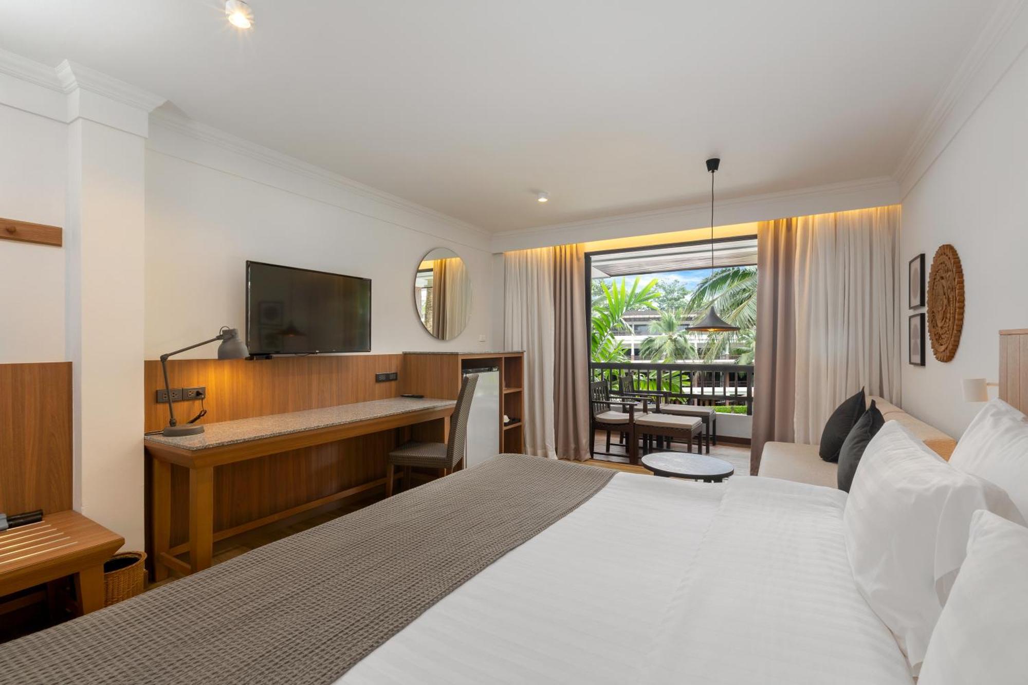 Deluxe Double or Twin Room
