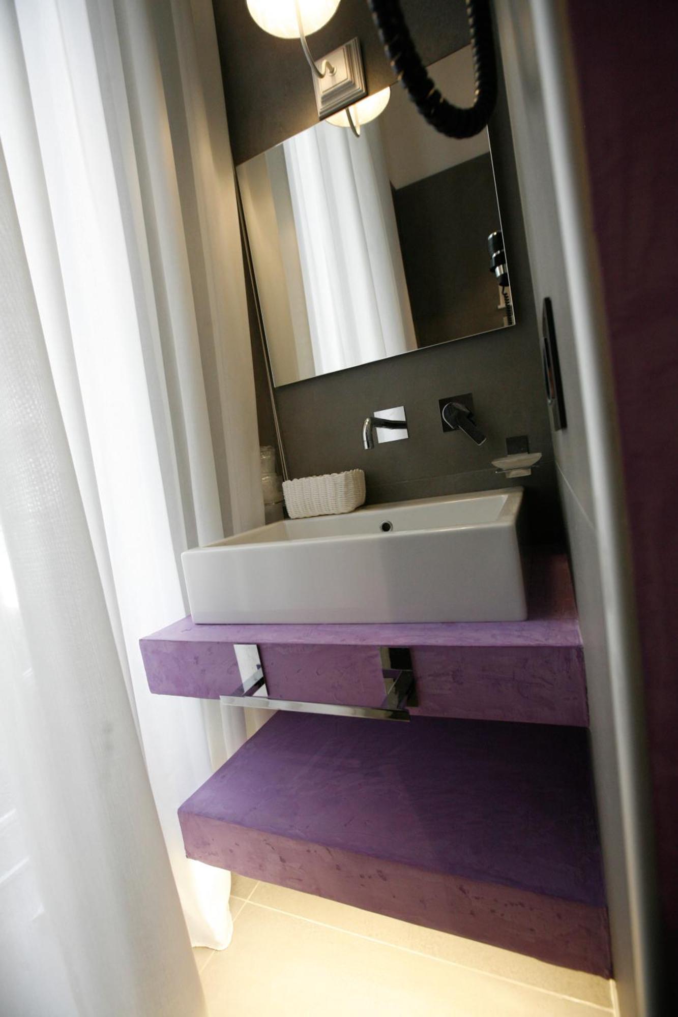 Large Single Room
