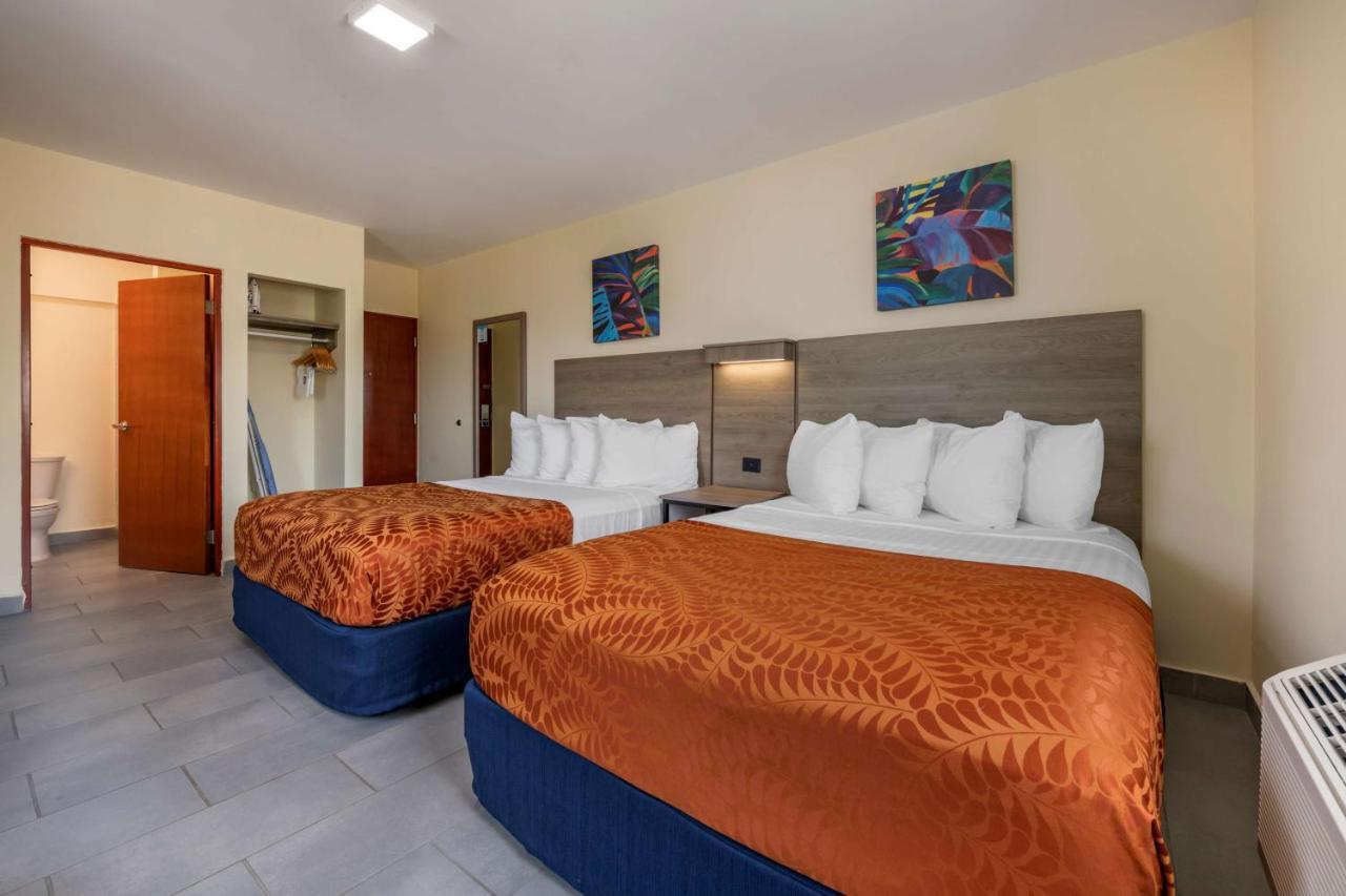Queen Room Two Queen Beds