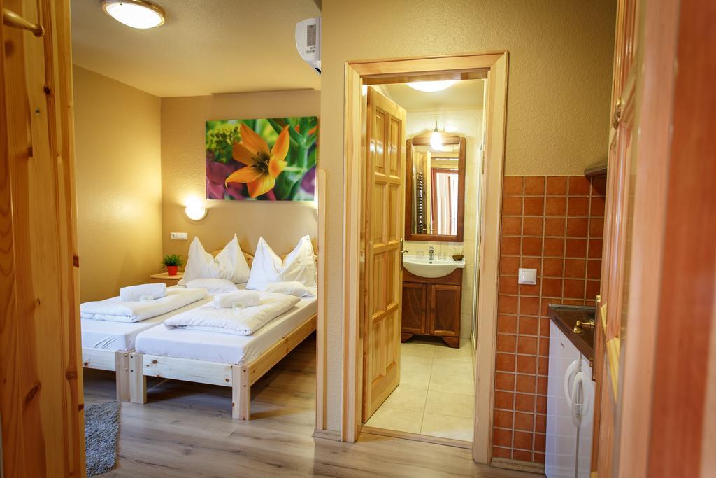 Apartment (2 Adults)