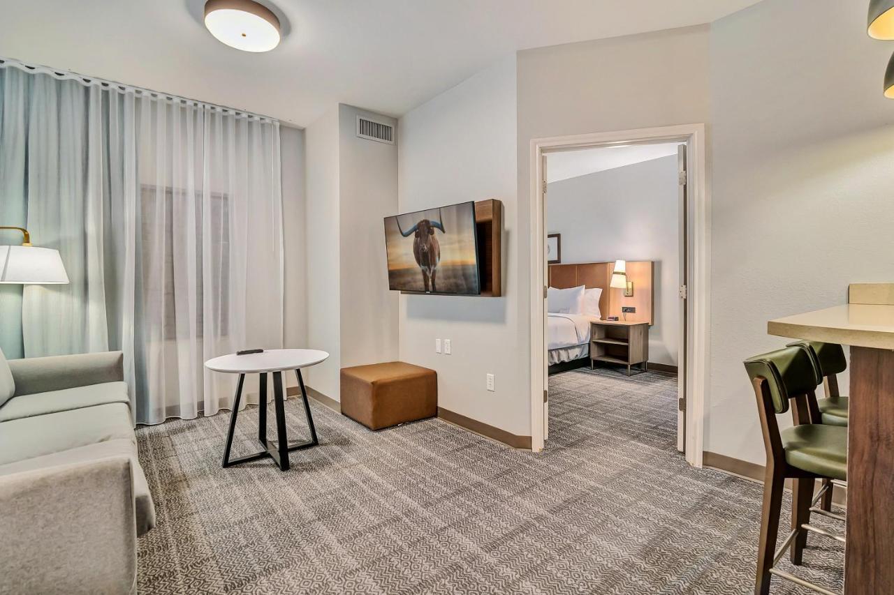 One-Bedroom King Suite,1315348036:JPEG