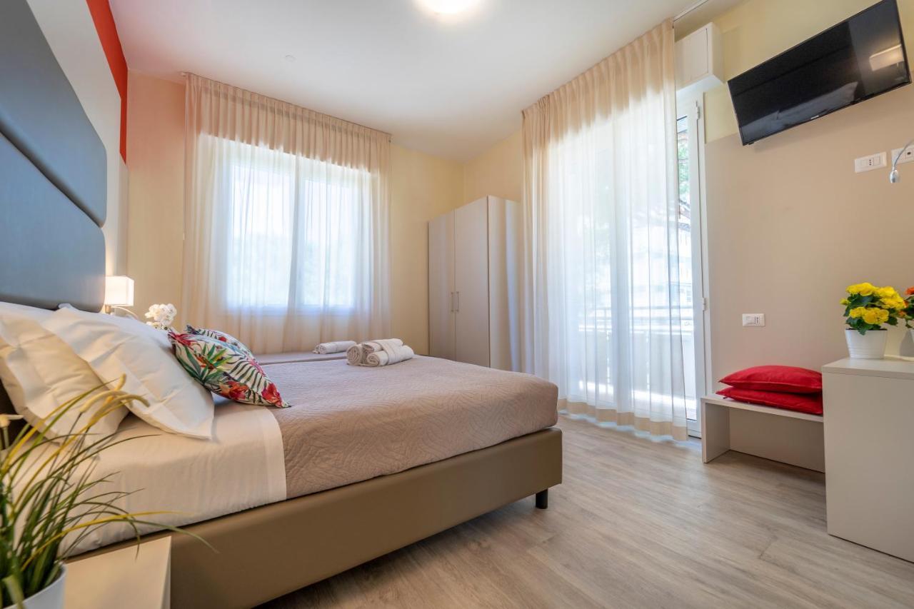 Habitación Triple con balcón