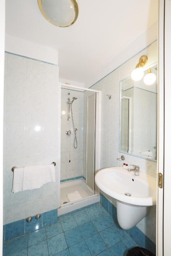 Single Room,1647716726:JPEG