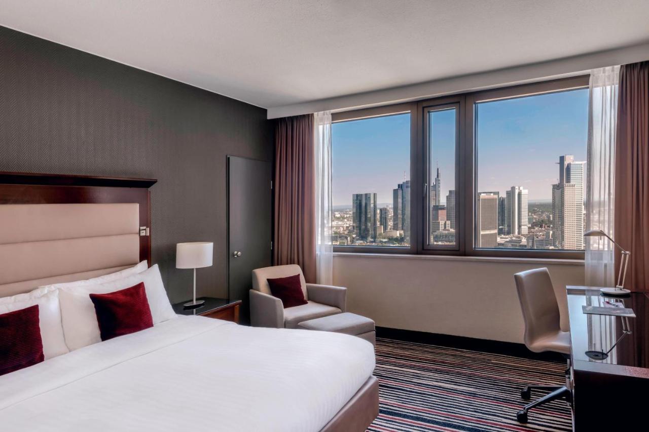 High Floor Skyline View, Guest room, 1 King, Skyline view,1596865584:JPEG