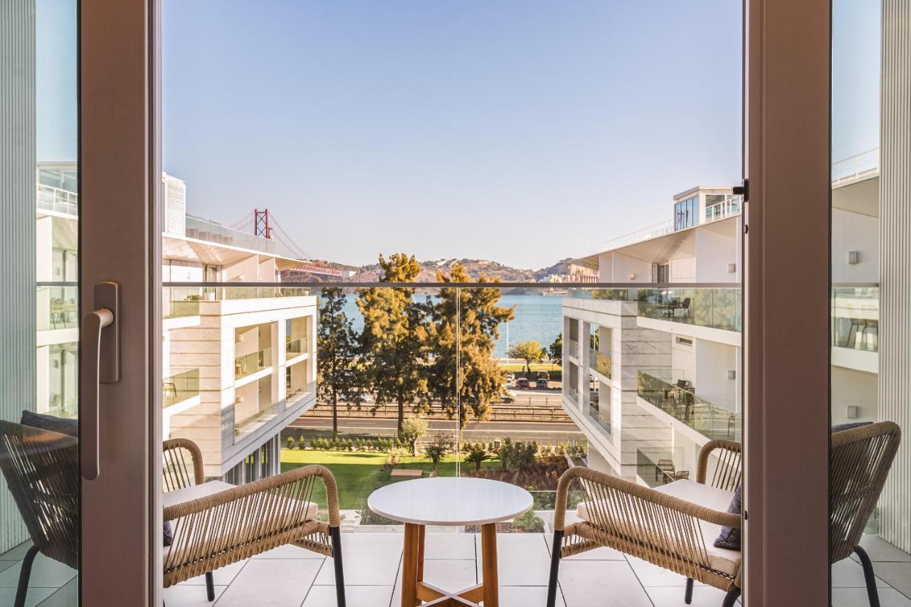 Standard Twin Room River View