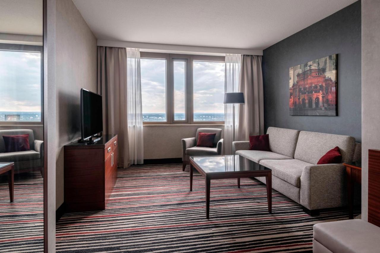 Suite Junior Club 1 Chambre avec 1 Lit King-Size et Accès au Salon M Club - Étage Supérieur