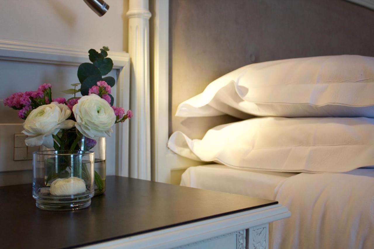 Double or Twin Room Sea View