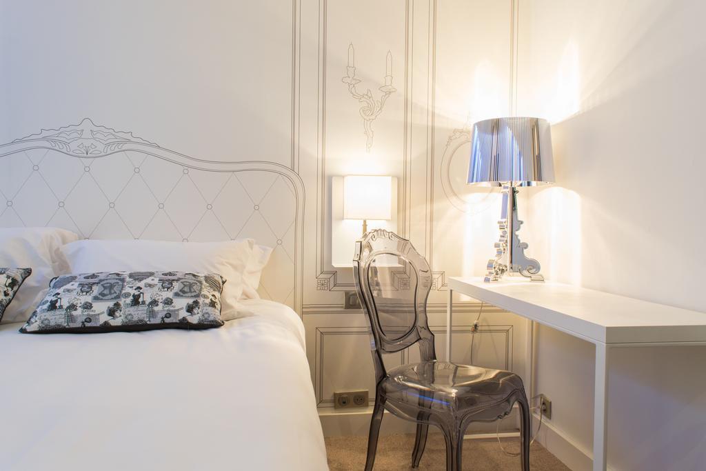 Double Room,1208653216:JPEG