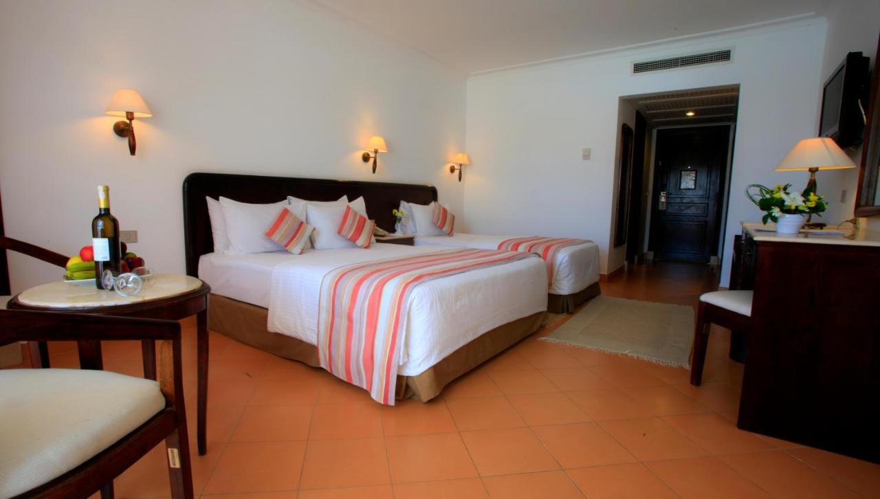 Camera Familiare Deluxe con 1 Letto King-Size e Vista sul Giardino