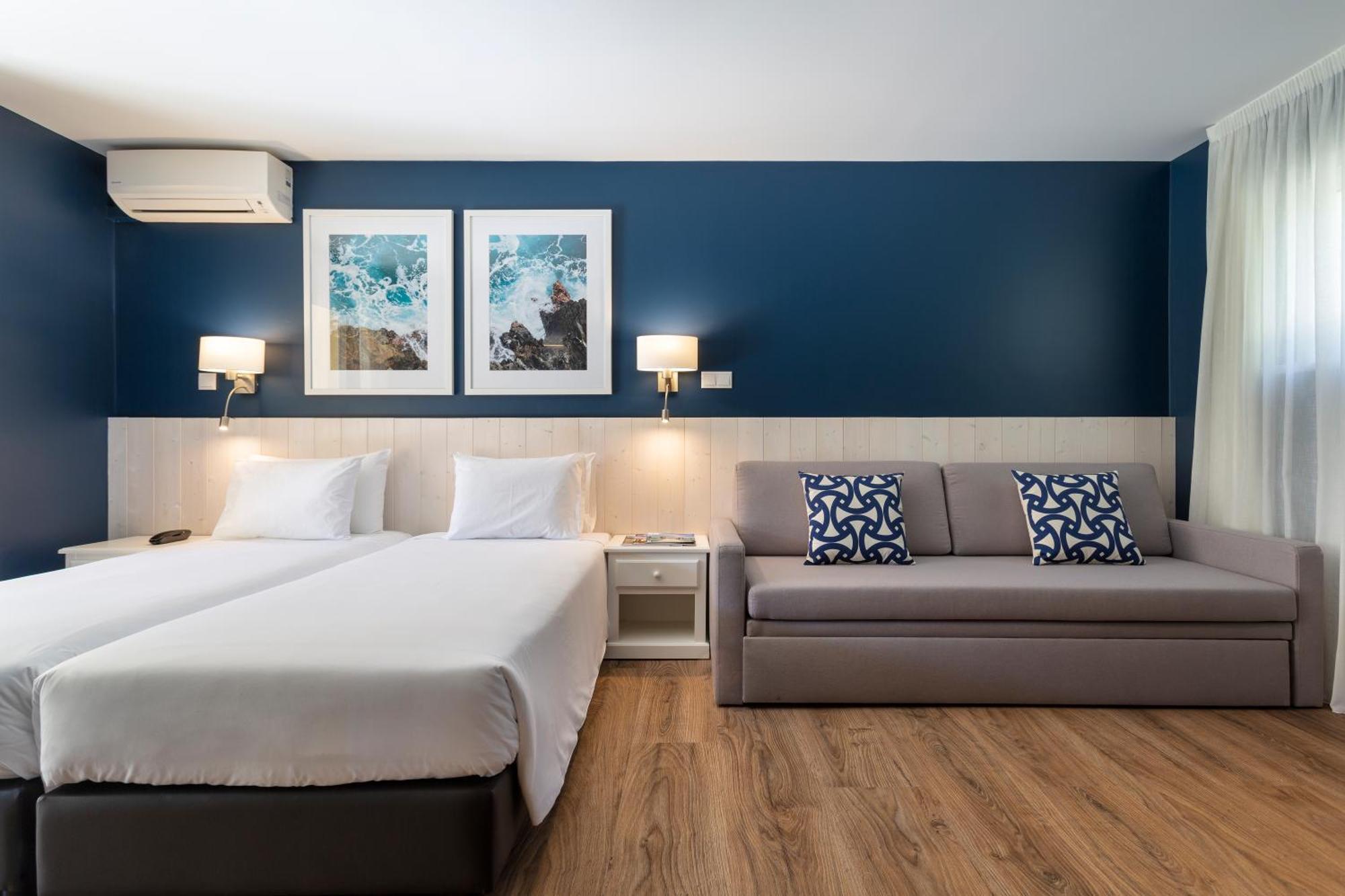 Single Central Room
