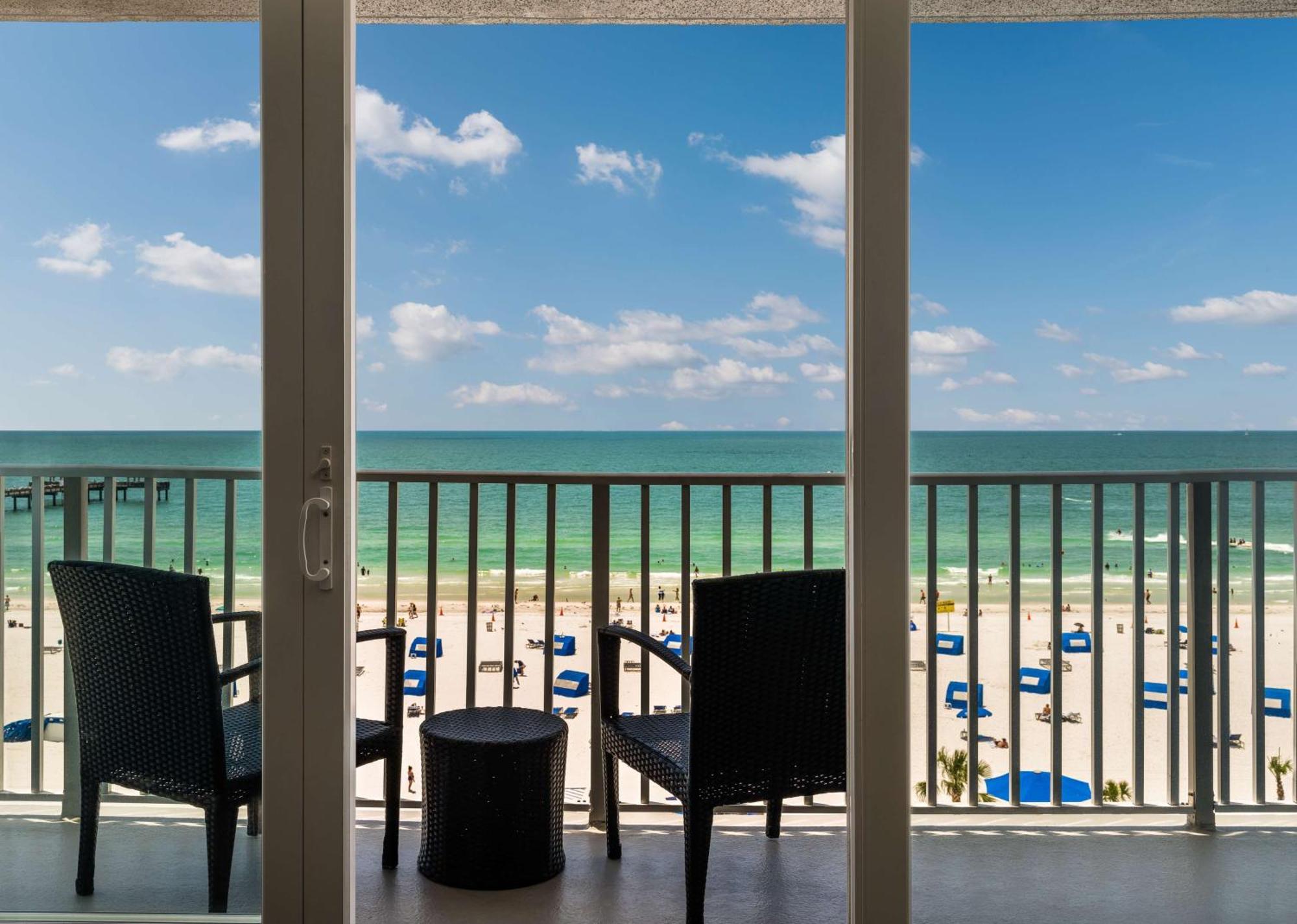 Junior Suite Gulf Front View,1276344616:JPEG