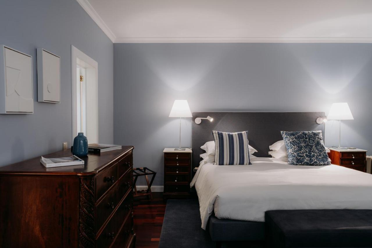 Doppelzimmer mit Balkon und Meerblick