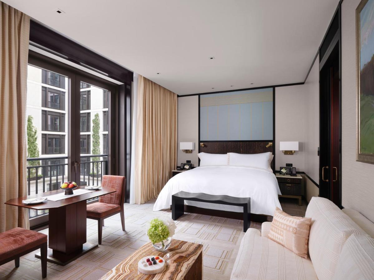 Deluxe Room King