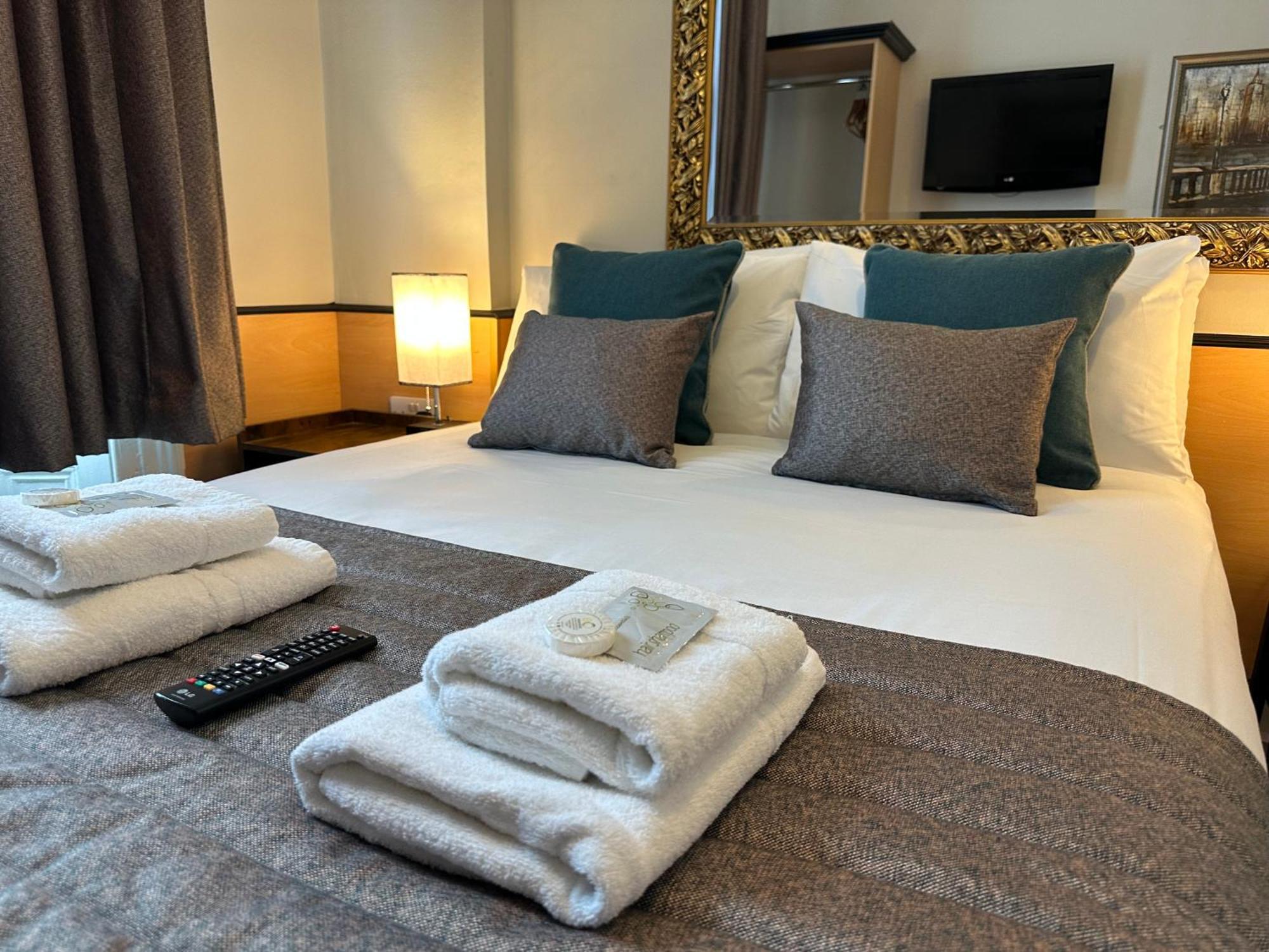Compact Double Room