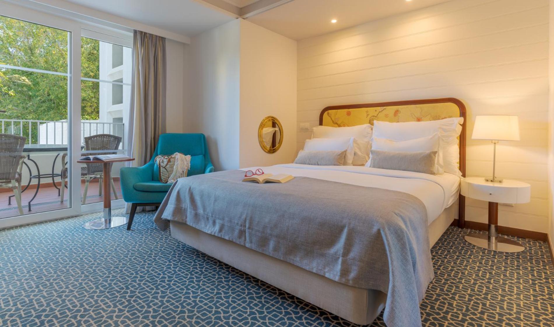 Double or Twin Room Garden View