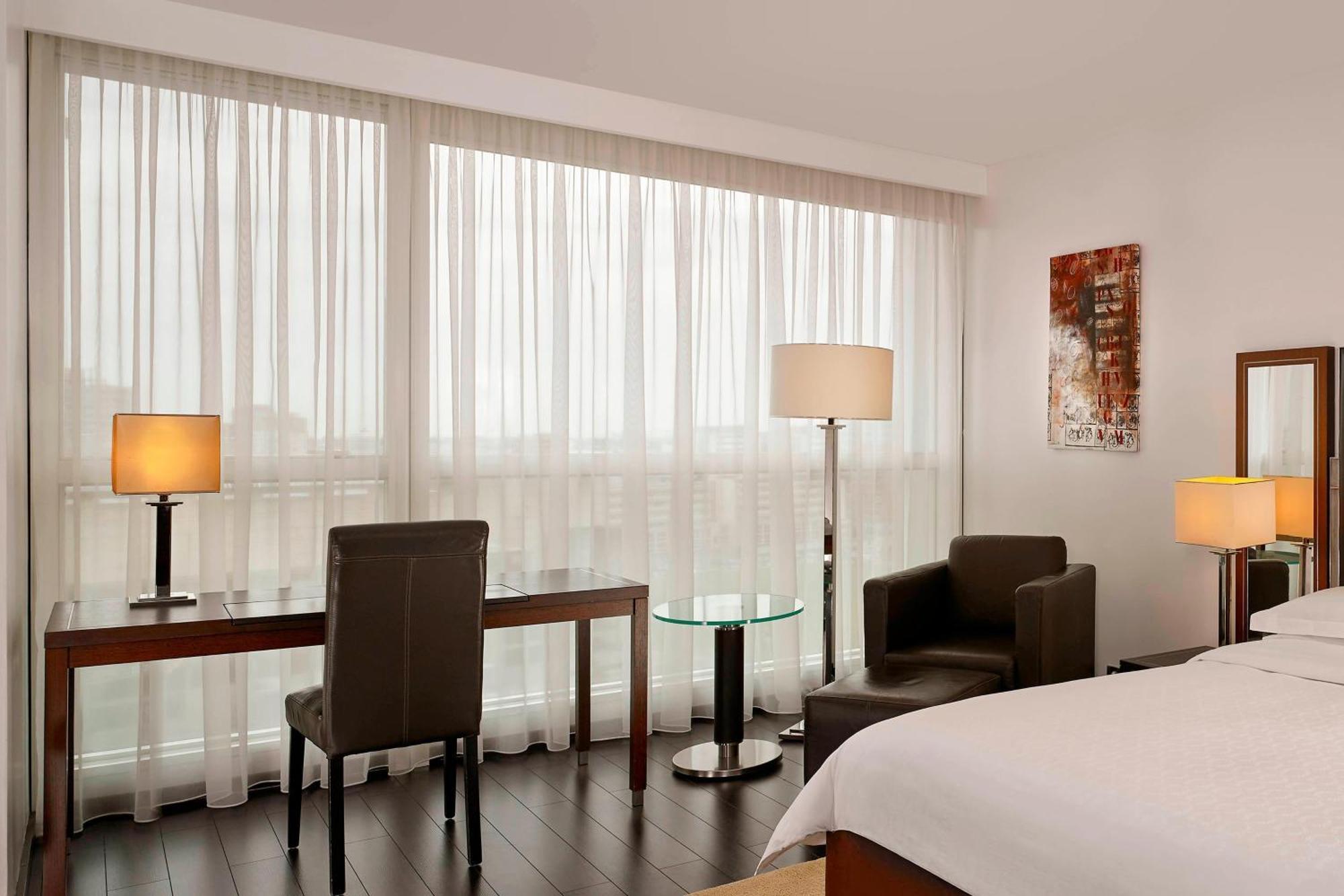 Deluxe Guest room 1 Queen