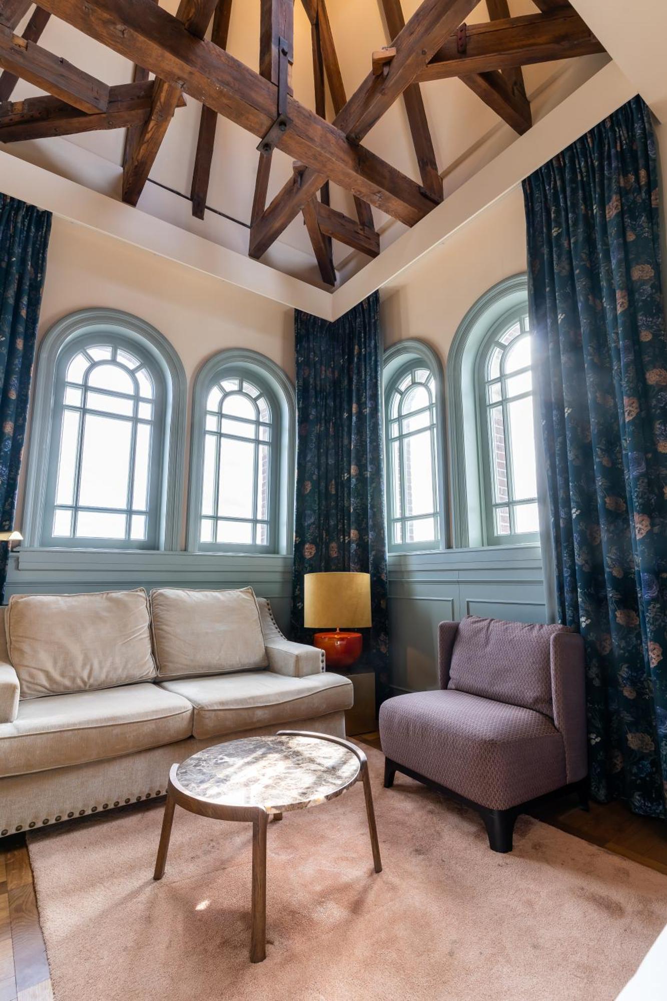 Superior Suite,1542417430:JPEG