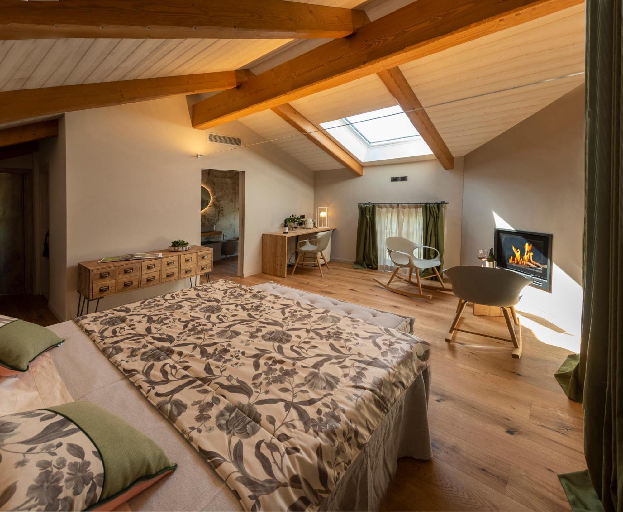 King Room Mountain View