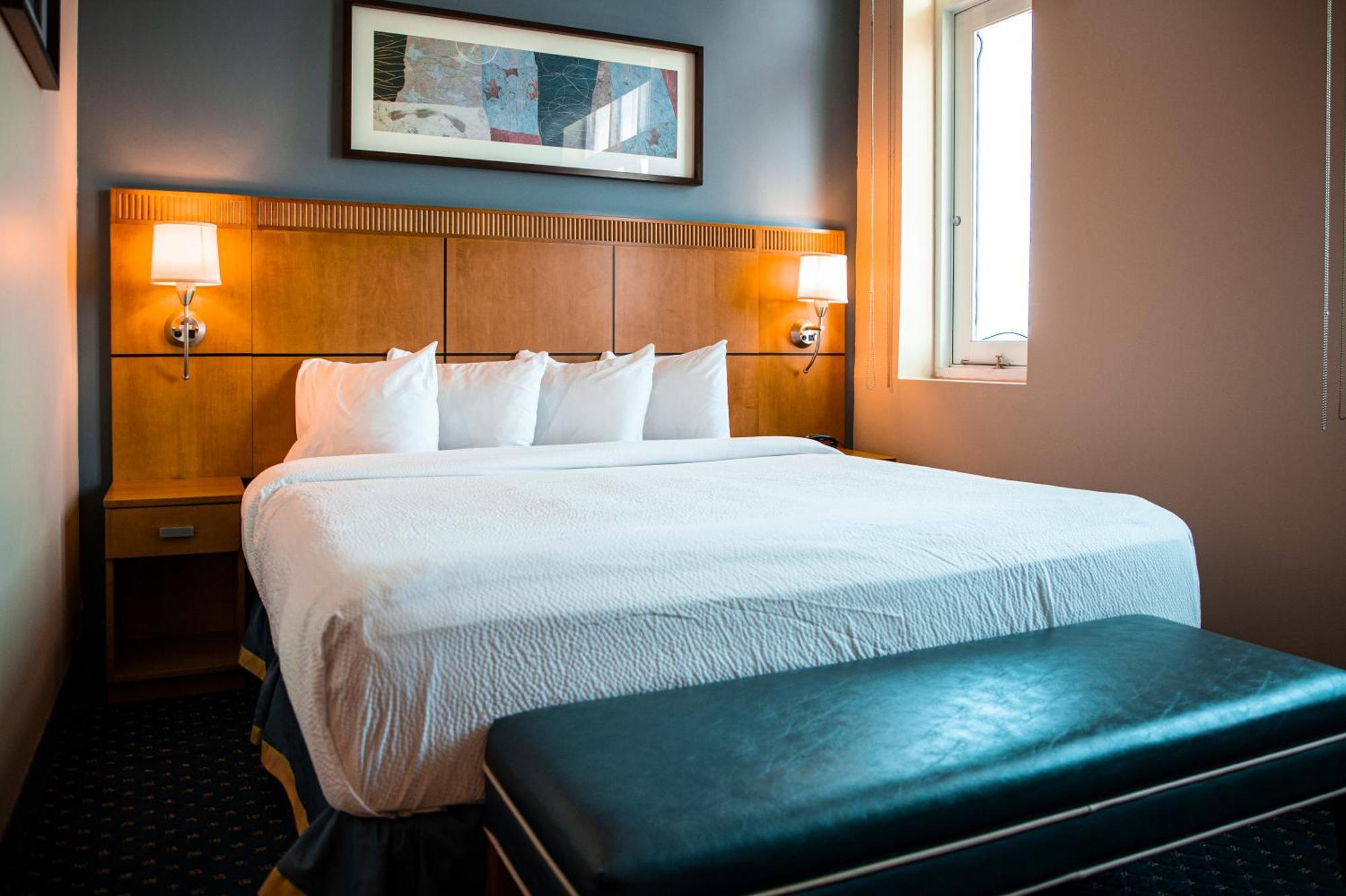 Superior King Room