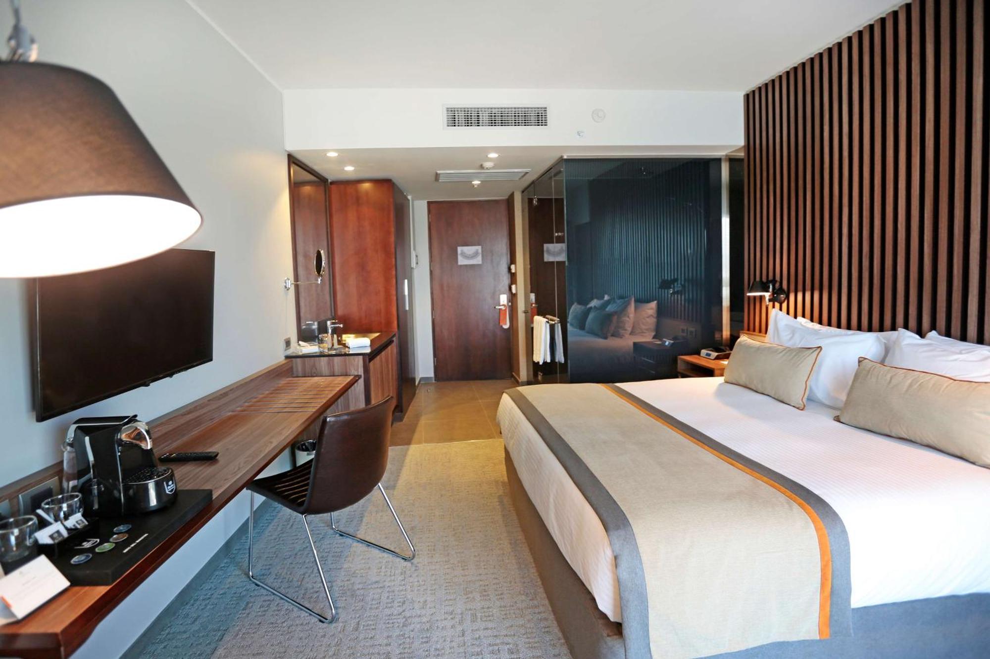 King Room,1563370048:JPEG