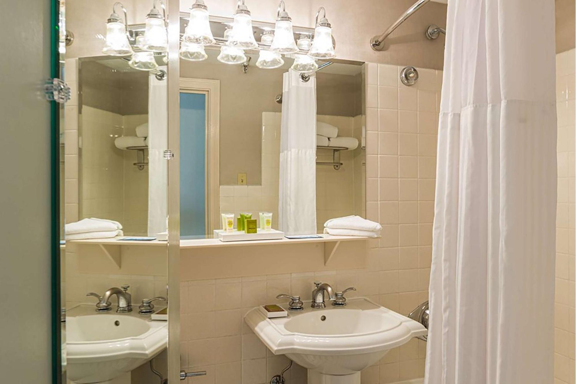 Suite Junior 1 Chambre avec Lit King-Size et Canapé-Lit