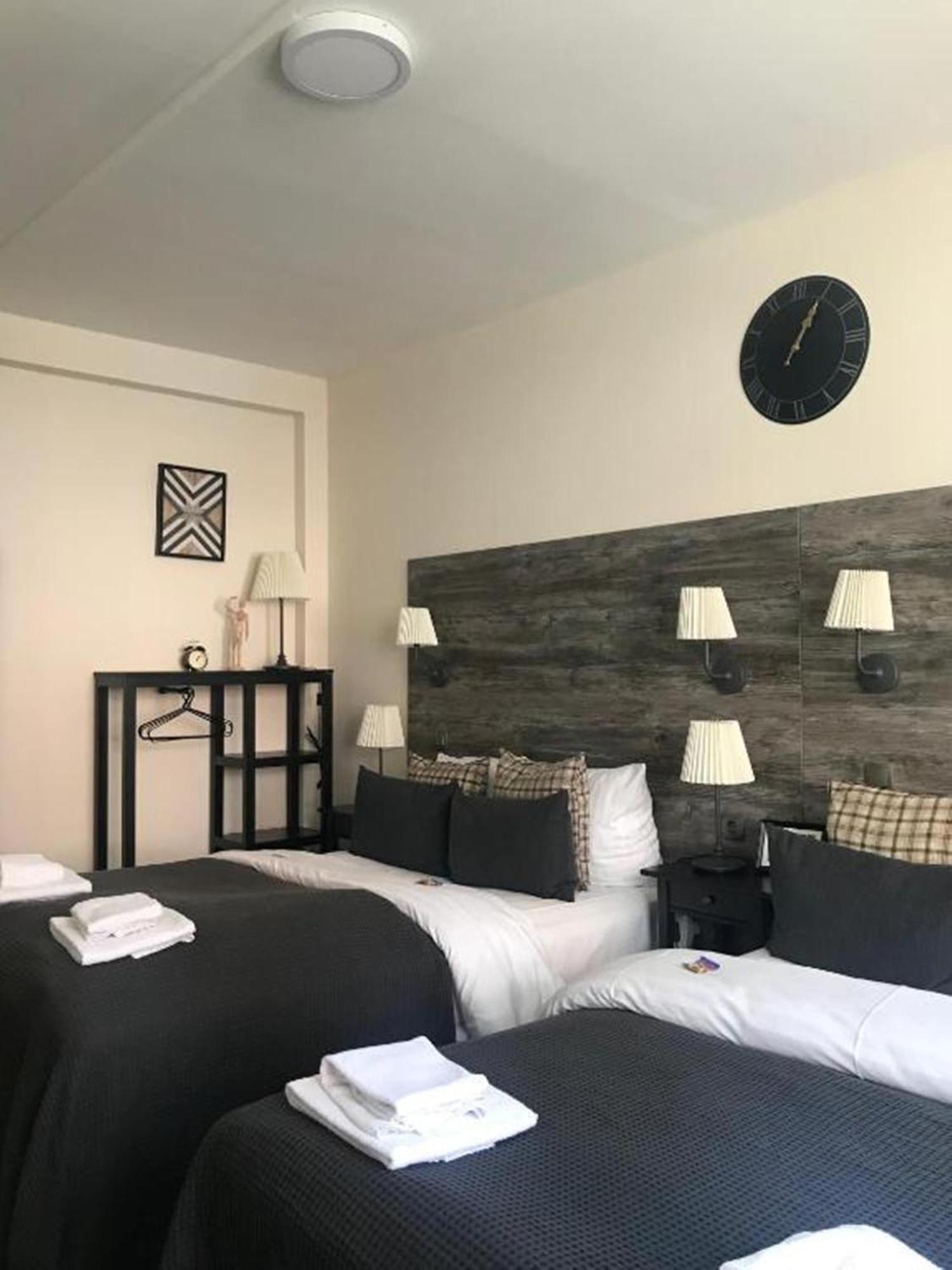 Vierbettzimmer mit Gemeinschaftsbad