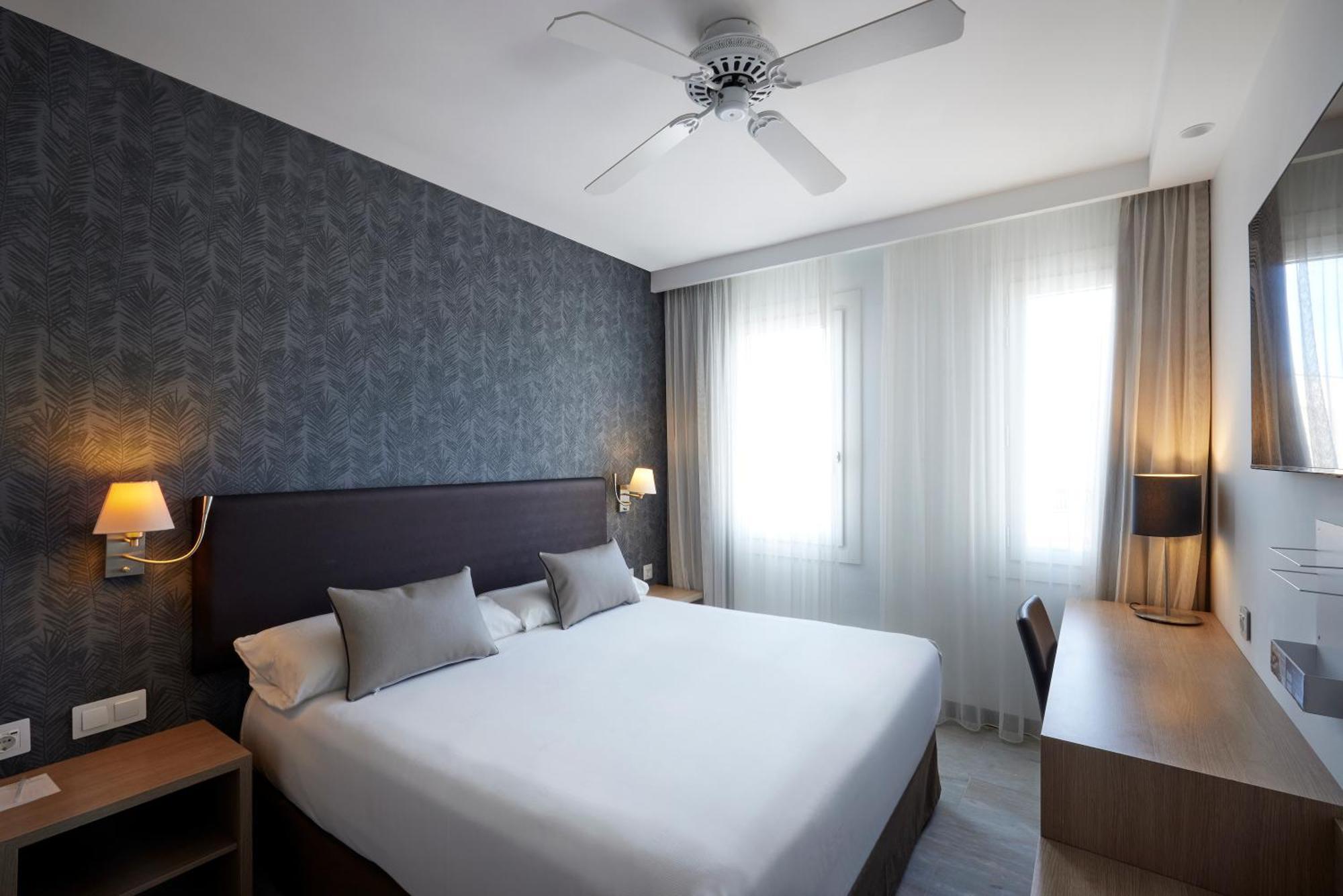 Double or Twin Room,1558871323:JPEG