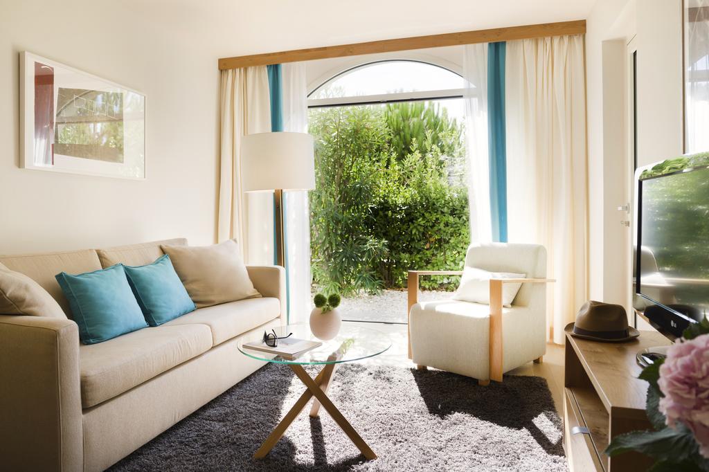 Residência com 2 Quartos e Vista Jardim