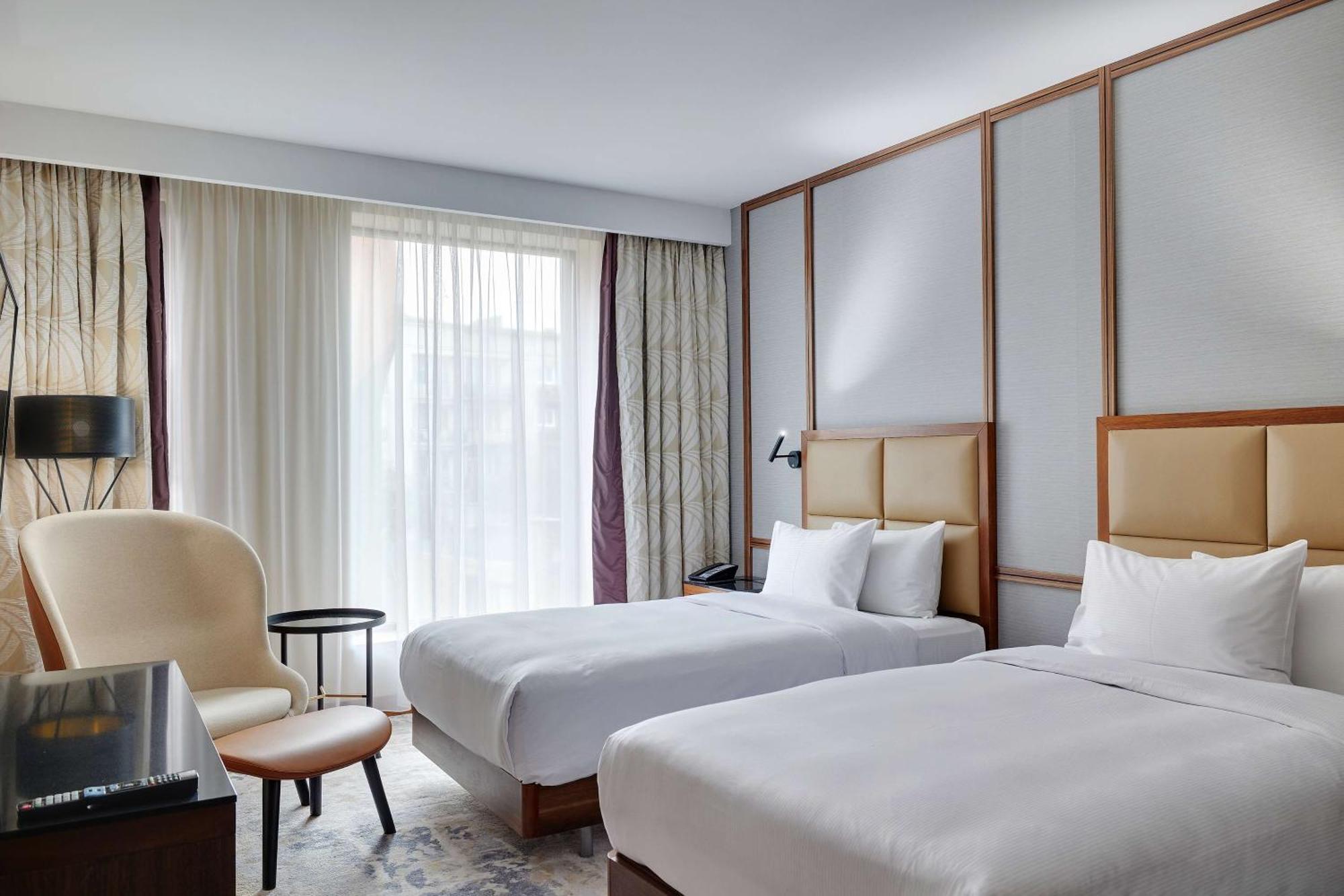 Twin Room,1548855067:JPEG