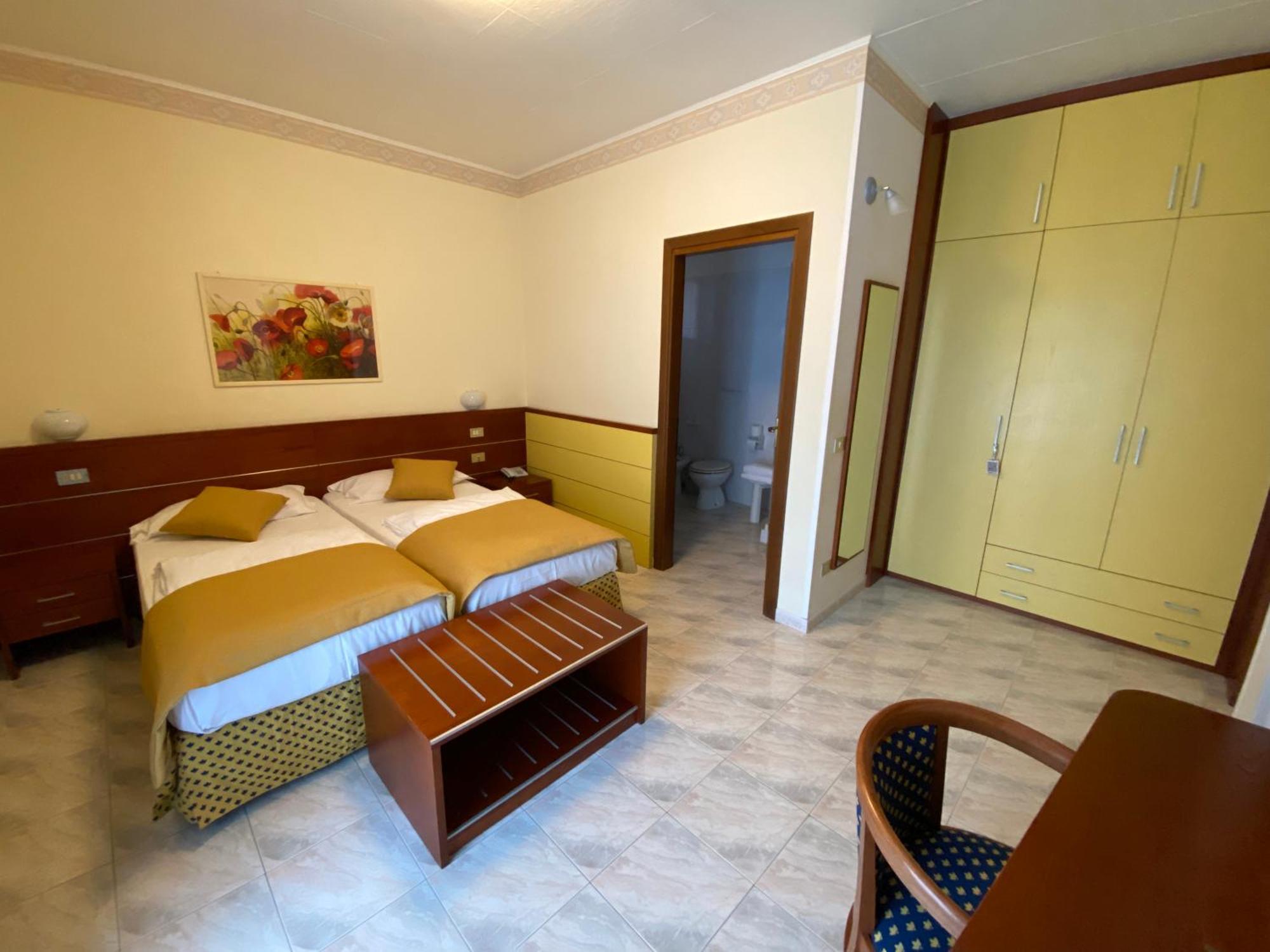 Double or Twin Room Balcony Partial Lake View Annex